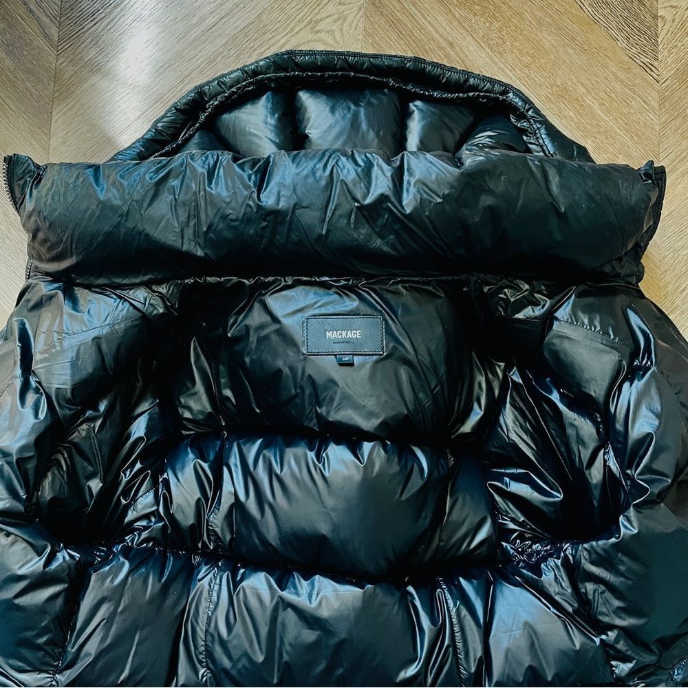 ♥️ Mackage
Madalyn Lustrous Light Down Jacket with Hood Large BLACK - Picture 10 of 16